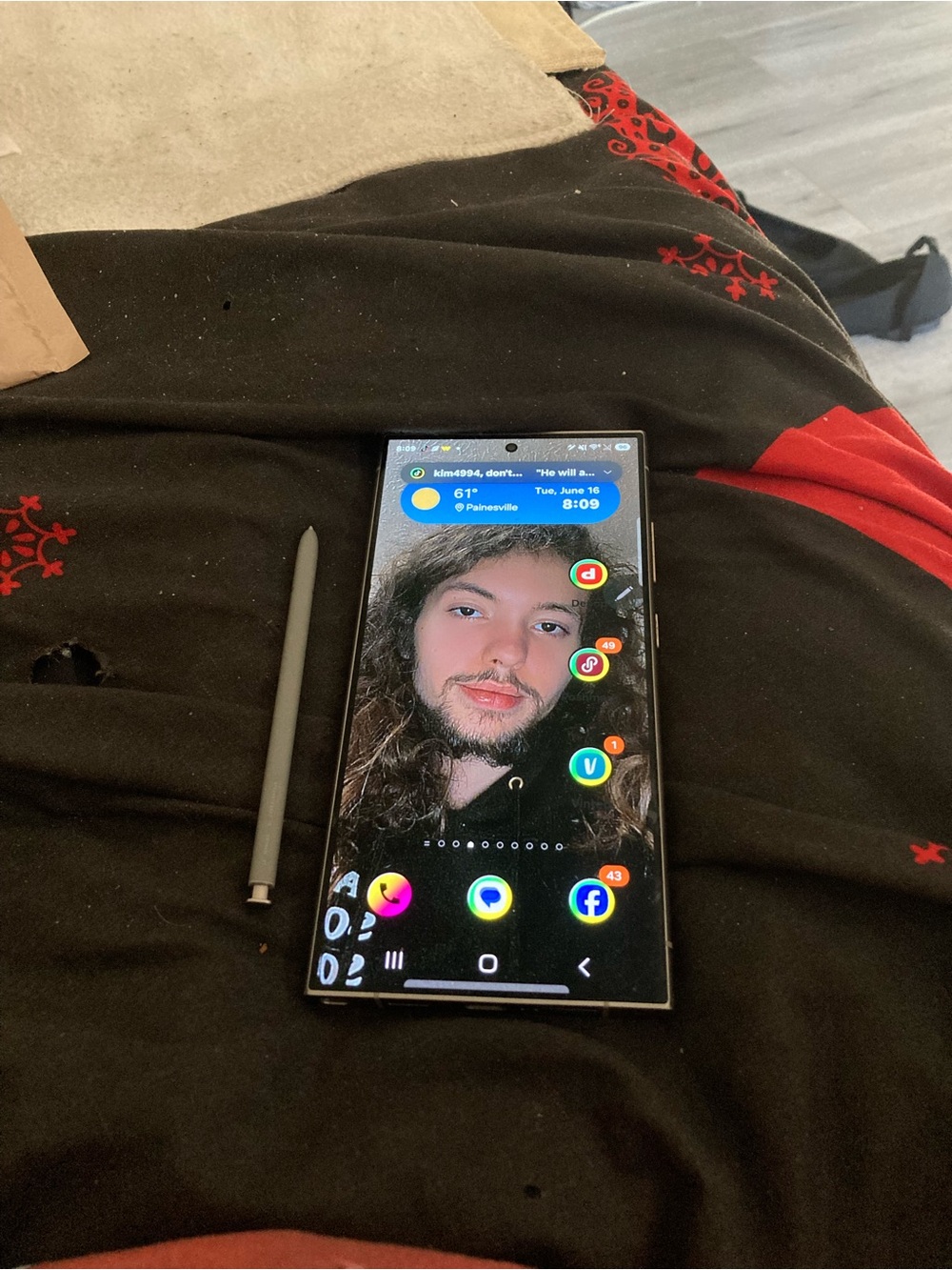 Samsung Black Smartphone with Gray Stylus